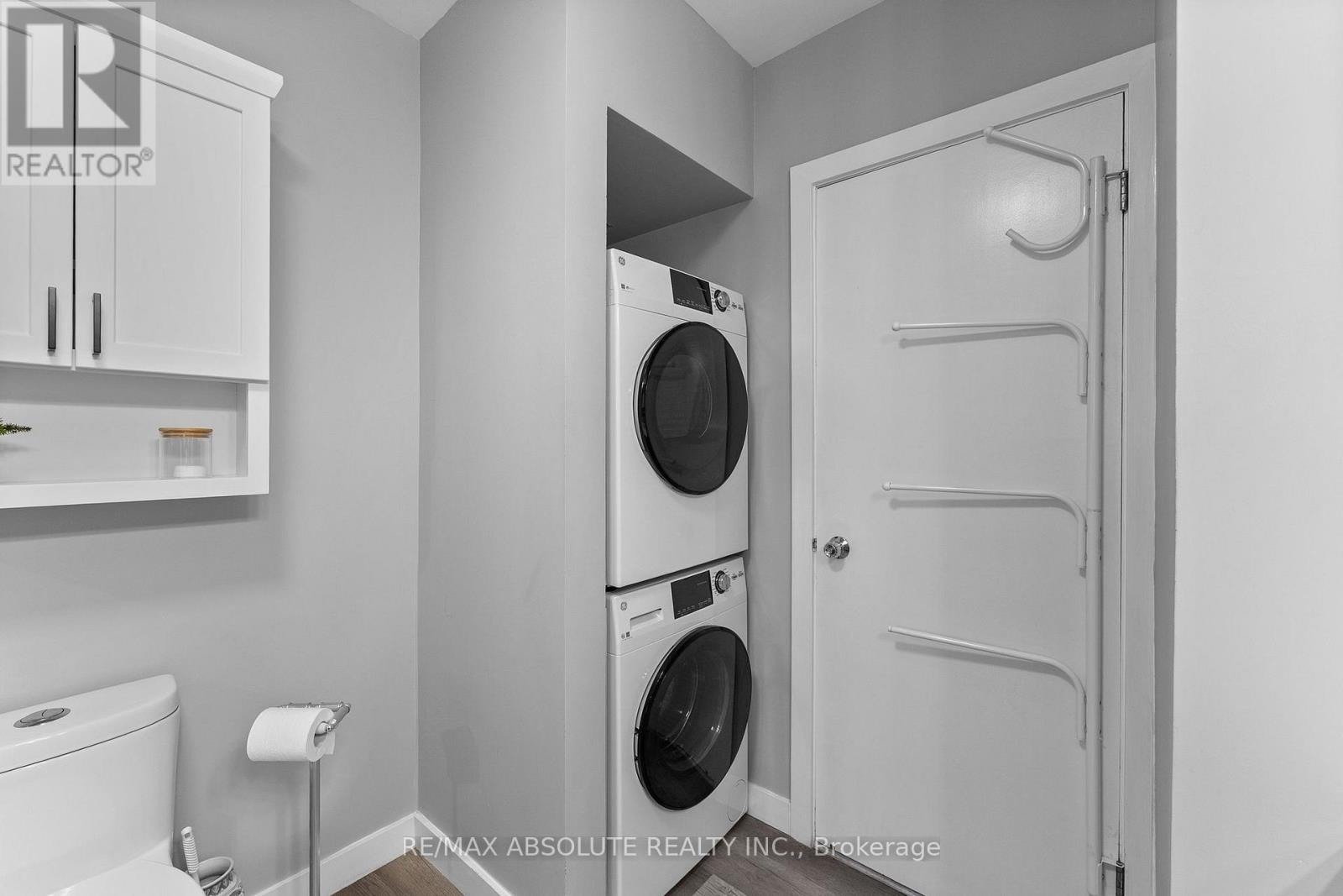 154 Ottawa Street Property Photo 24