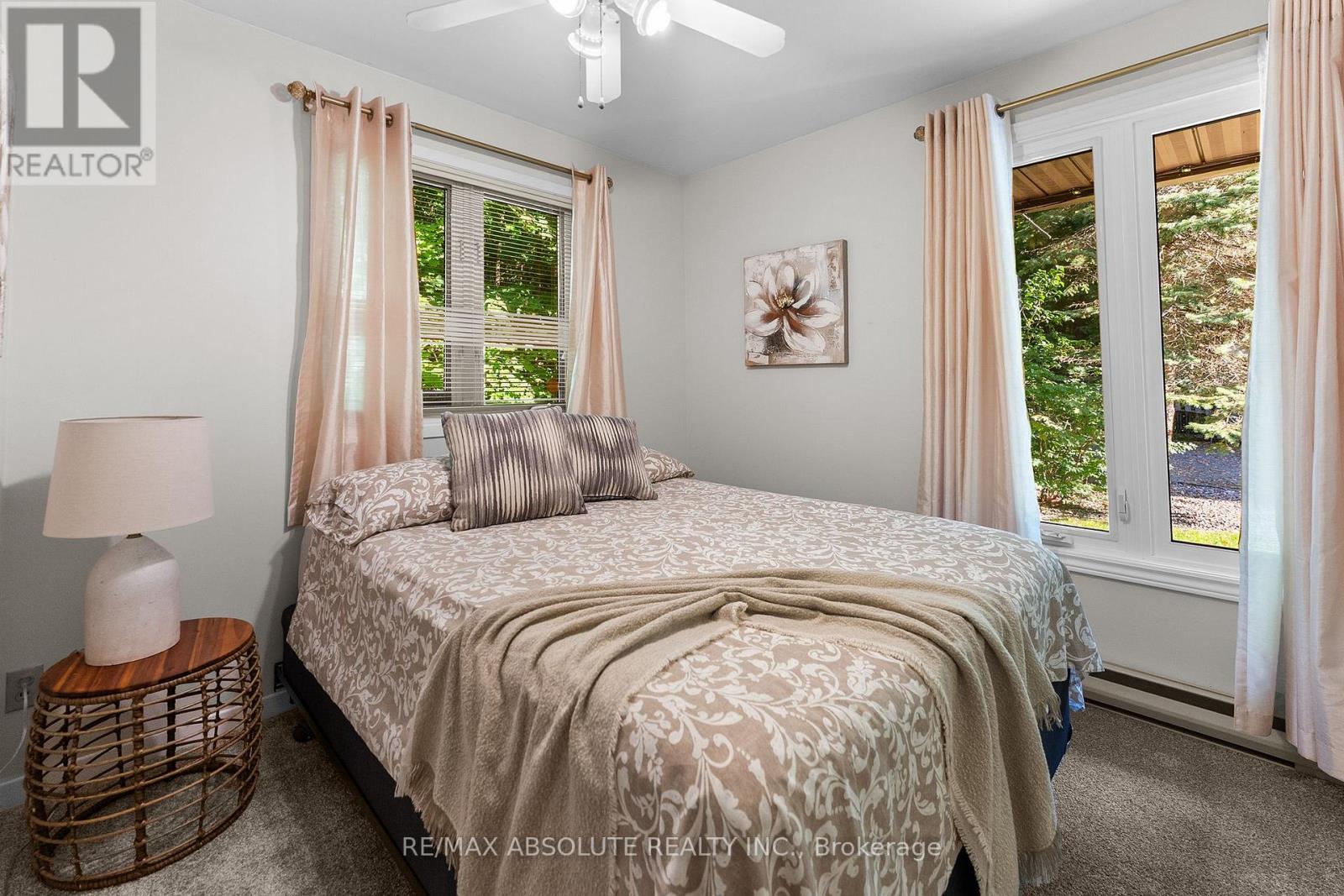 154 Ottawa Street Property Photo 25