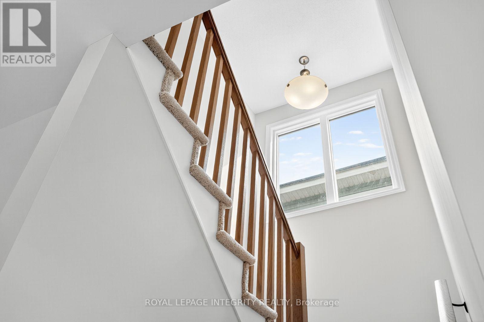 335 Les Emmerson Drive Property Photo 14