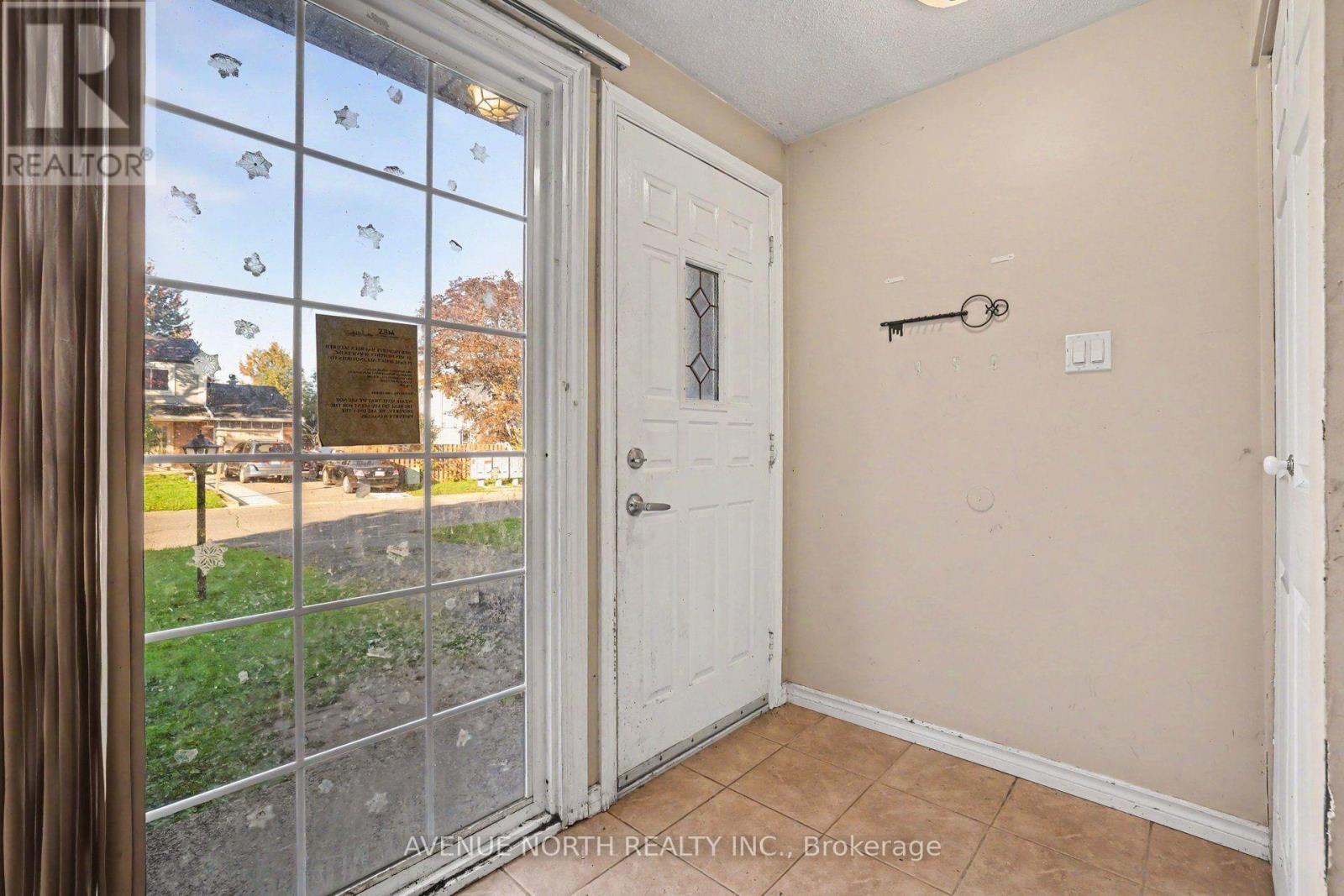 68 Downsview Crescent Property Photo 3