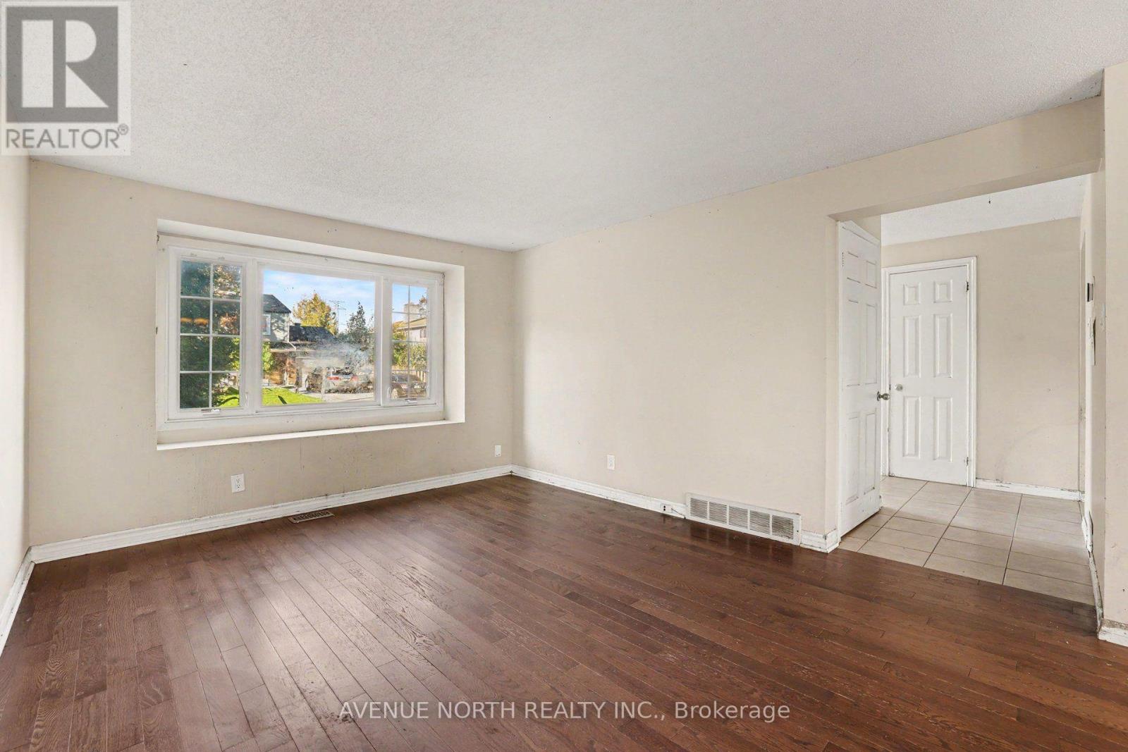 68 Downsview Crescent Property Photo 9