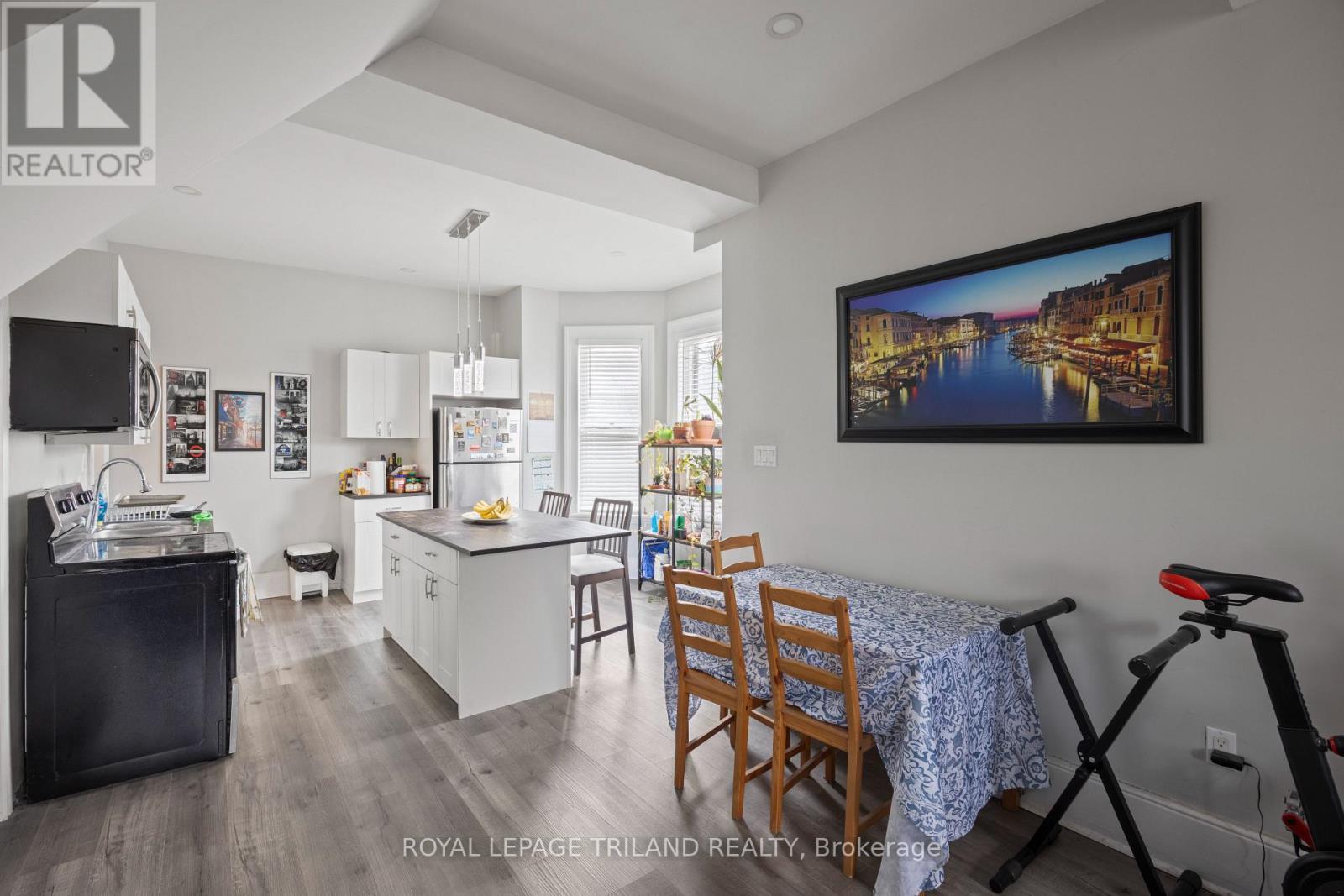 434 Dufferin Avenue Property Photo 6