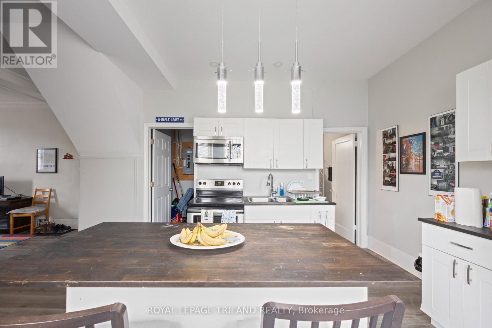 434 Dufferin Avenue Property Photo 8