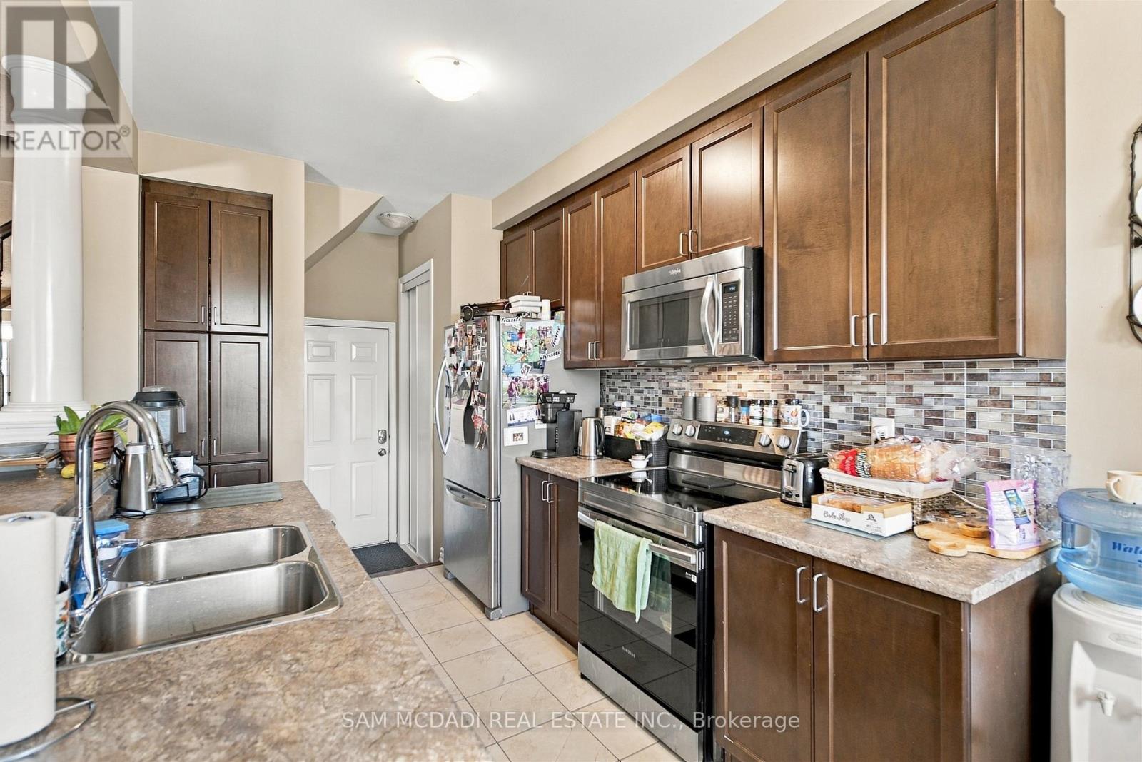 8 Celano Drive Property Photo 9