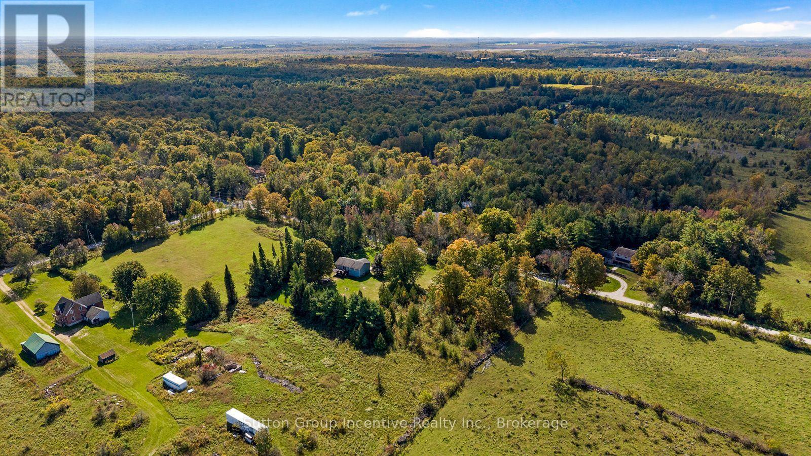 758441 Girl Guide Road Property Photo 2