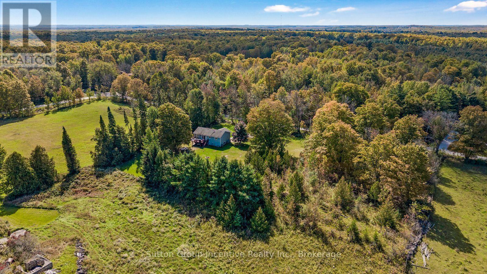 758441 Girl Guide Road Property Photo 3