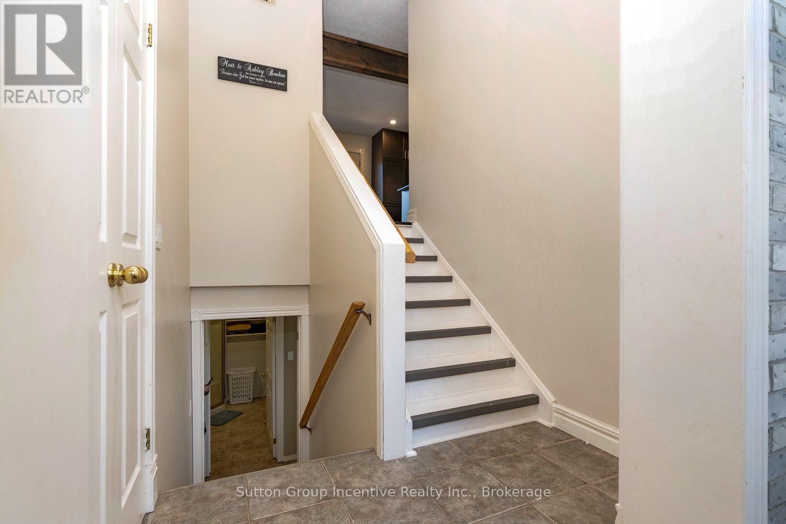 758441 Girl Guide Road Property Photo 11