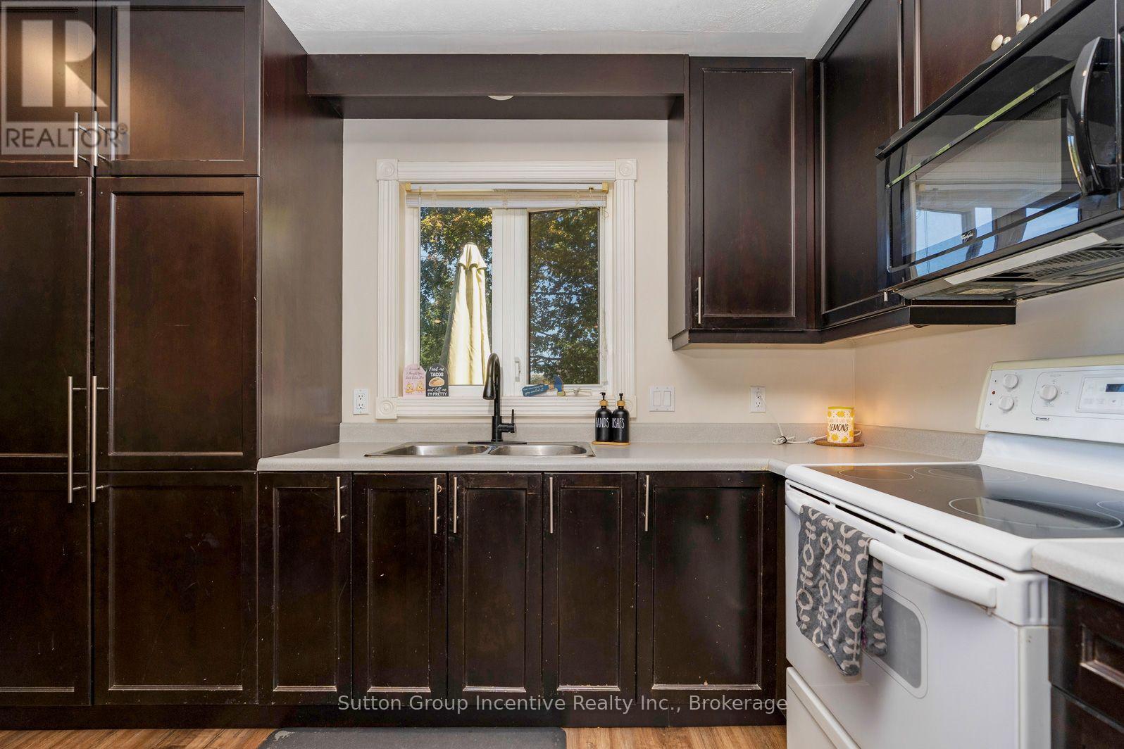 758441 Girl Guide Road Property Photo 14