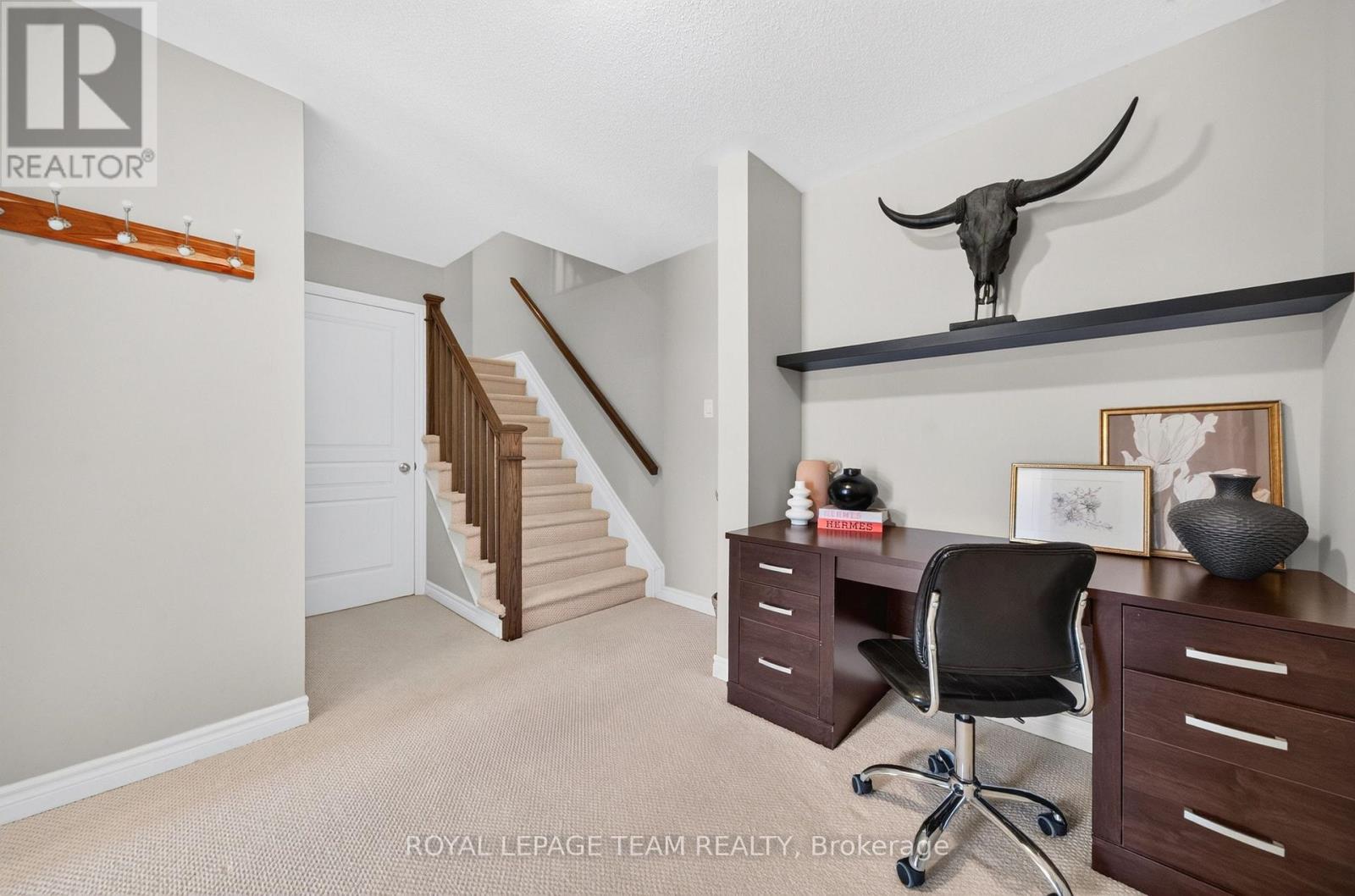 246 Leather Leaf Terrace Property Photo 11