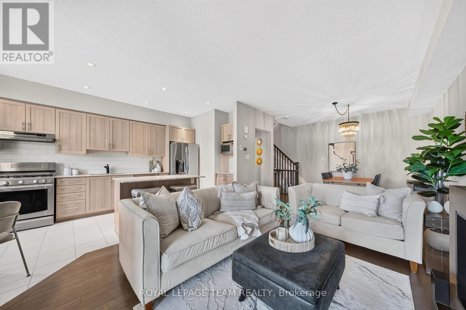 246 Leather Leaf Terrace Property Photo 14