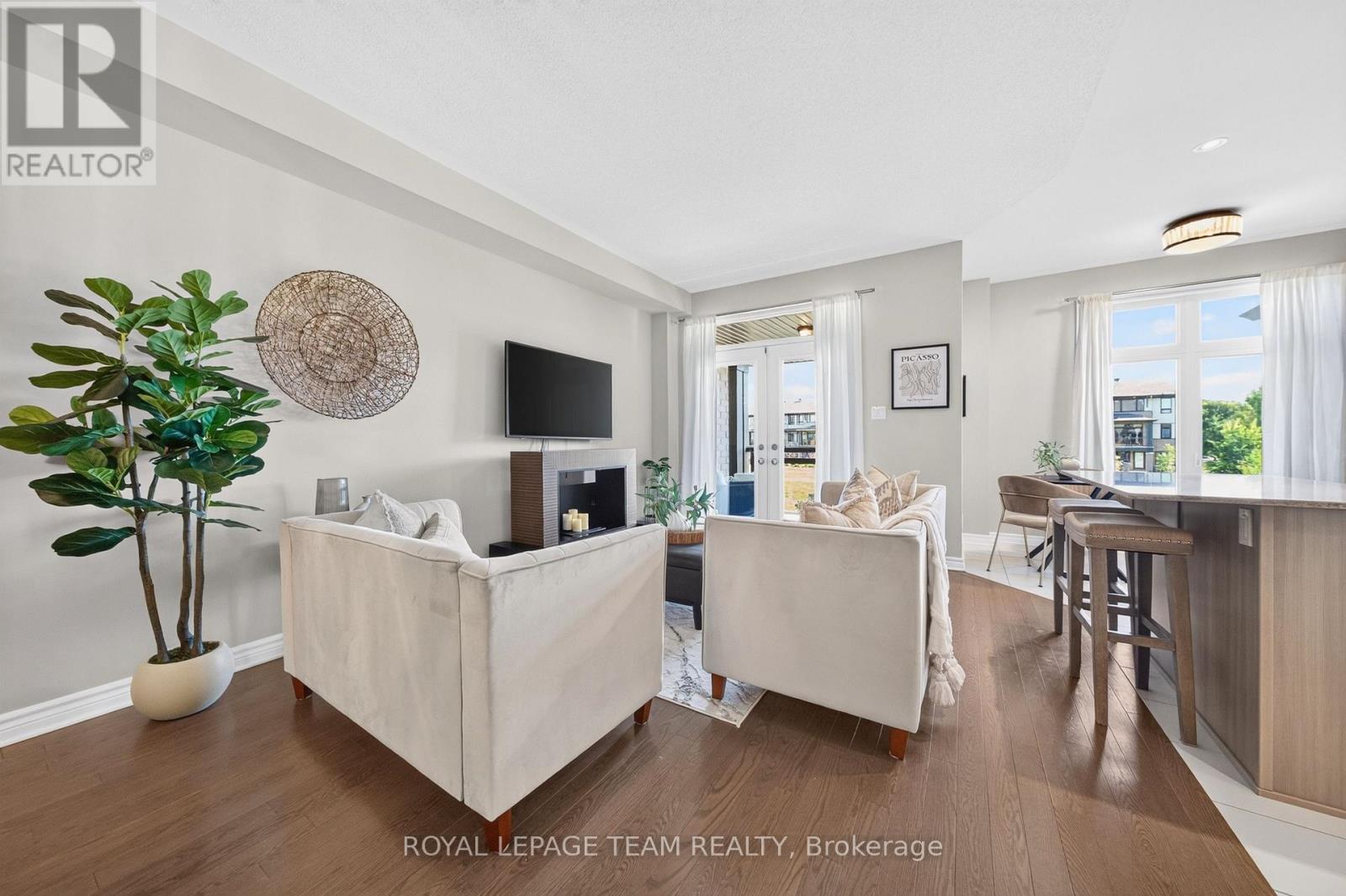246 Leather Leaf Terrace Property Photo 15