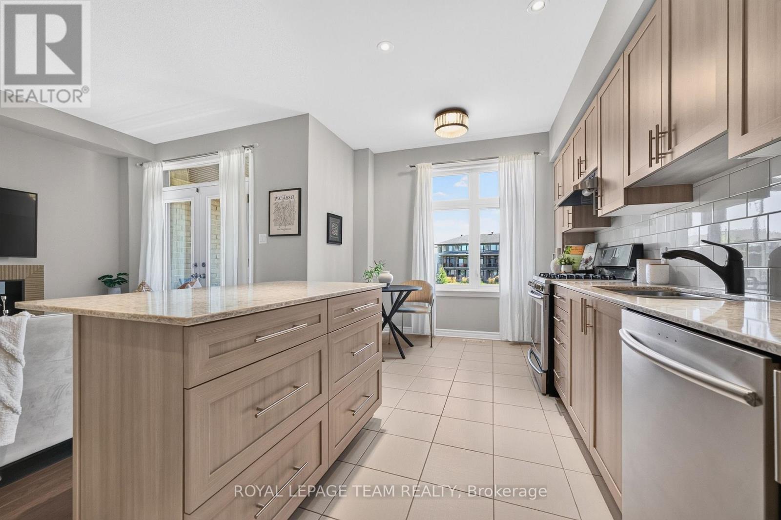 246 Leather Leaf Terrace Property Photo 25