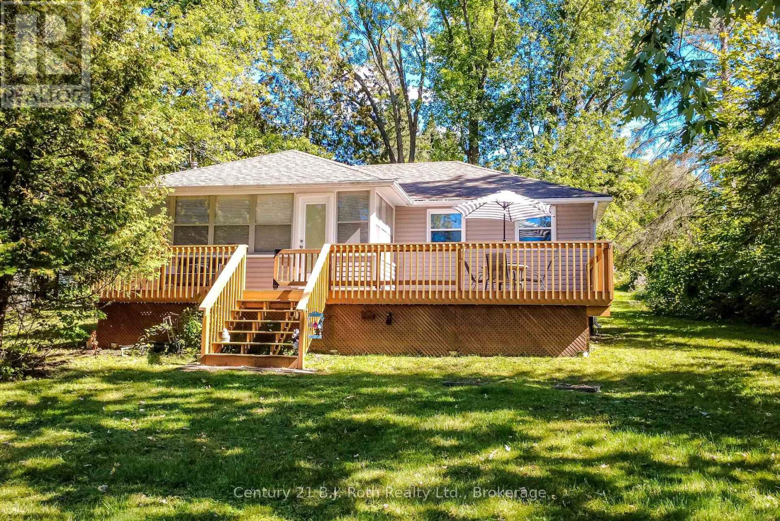 222 Lake Dalrymple Road Property Photo 1