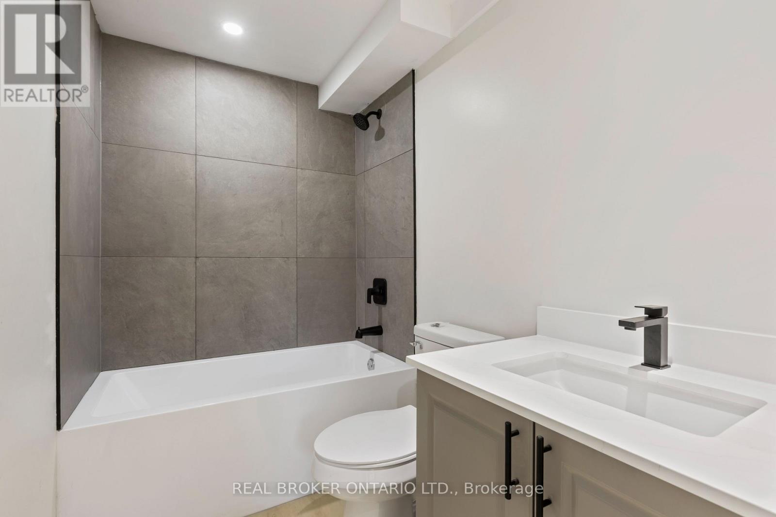 3 - 120 Thorold Road Property Photo 5