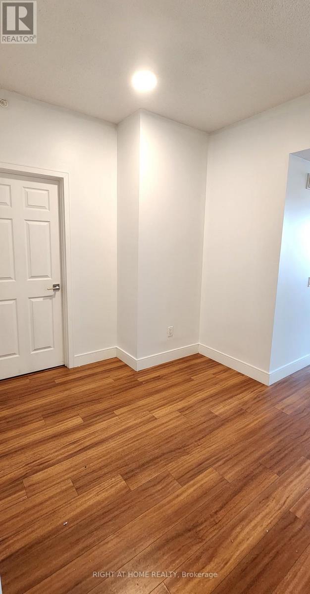513 - 1 Wellington Street Property Photo 9