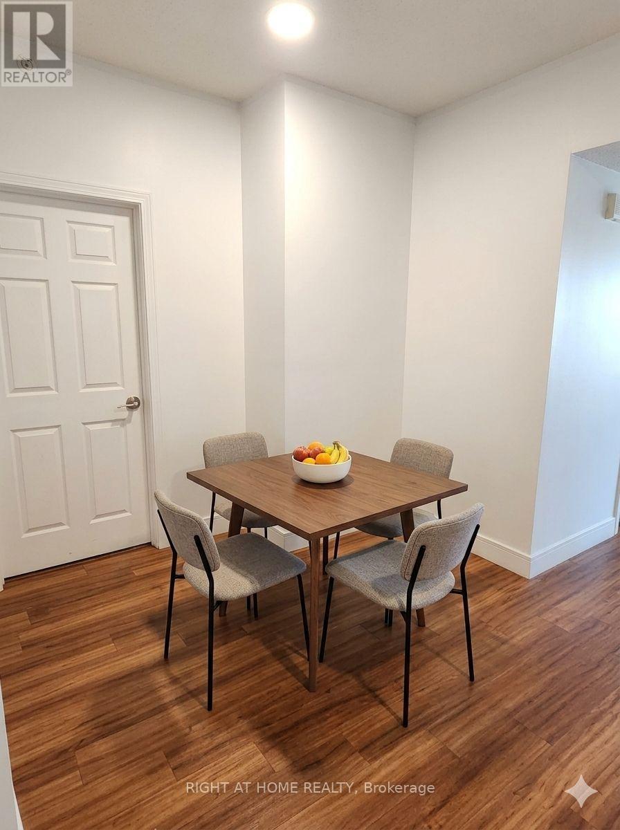 513 - 1 Wellington Street Property Photo 15