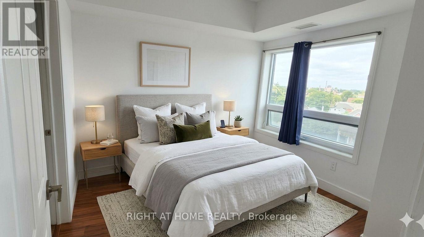 513 - 1 Wellington Street Property Photo 16