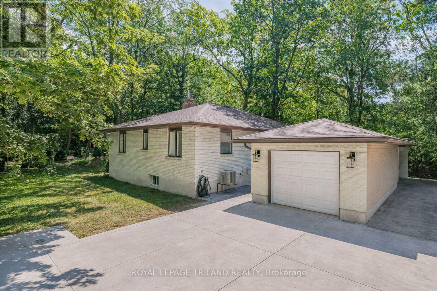 33 Forest Avenue Property Photo 2