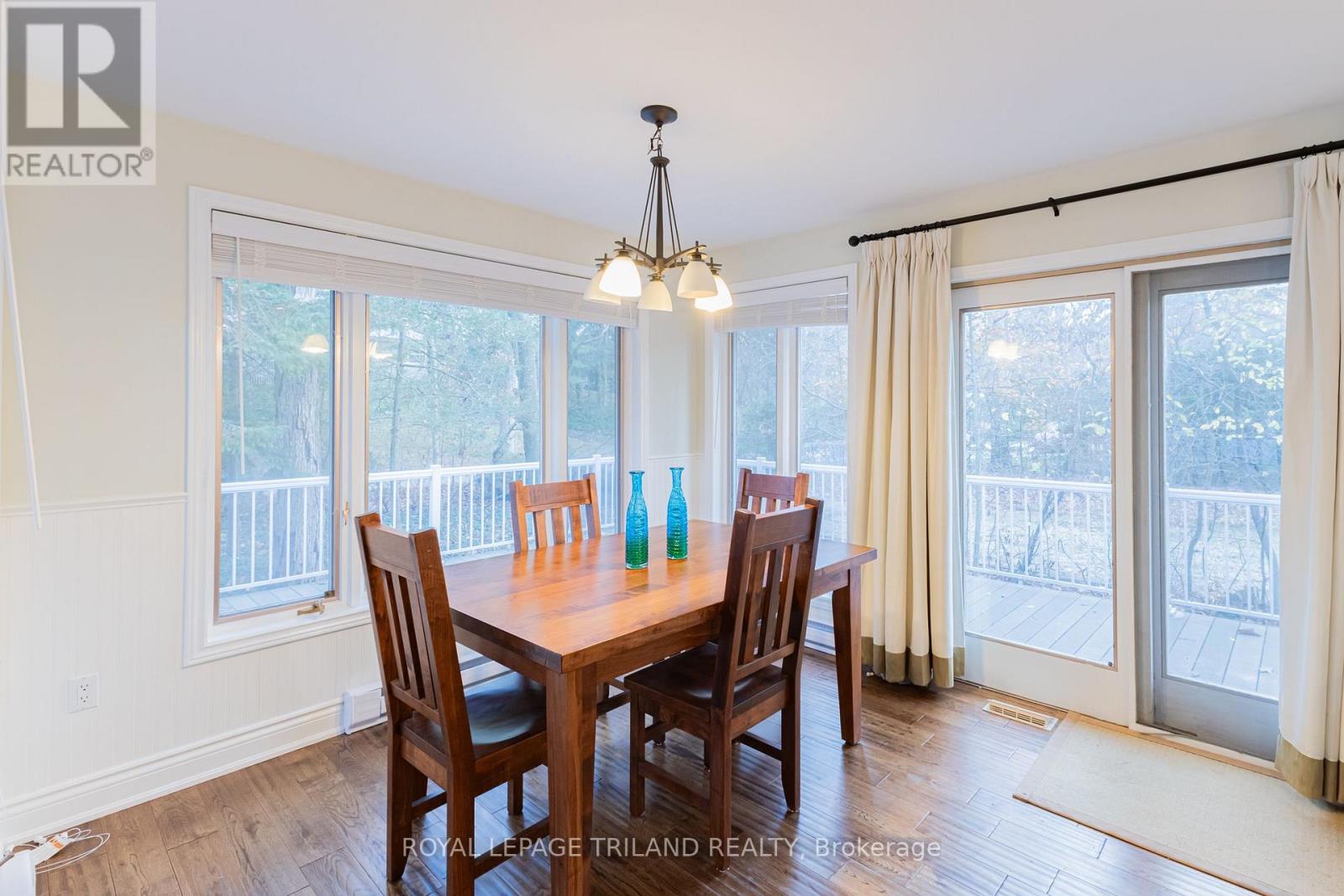33 Forest Avenue Property Photo 21