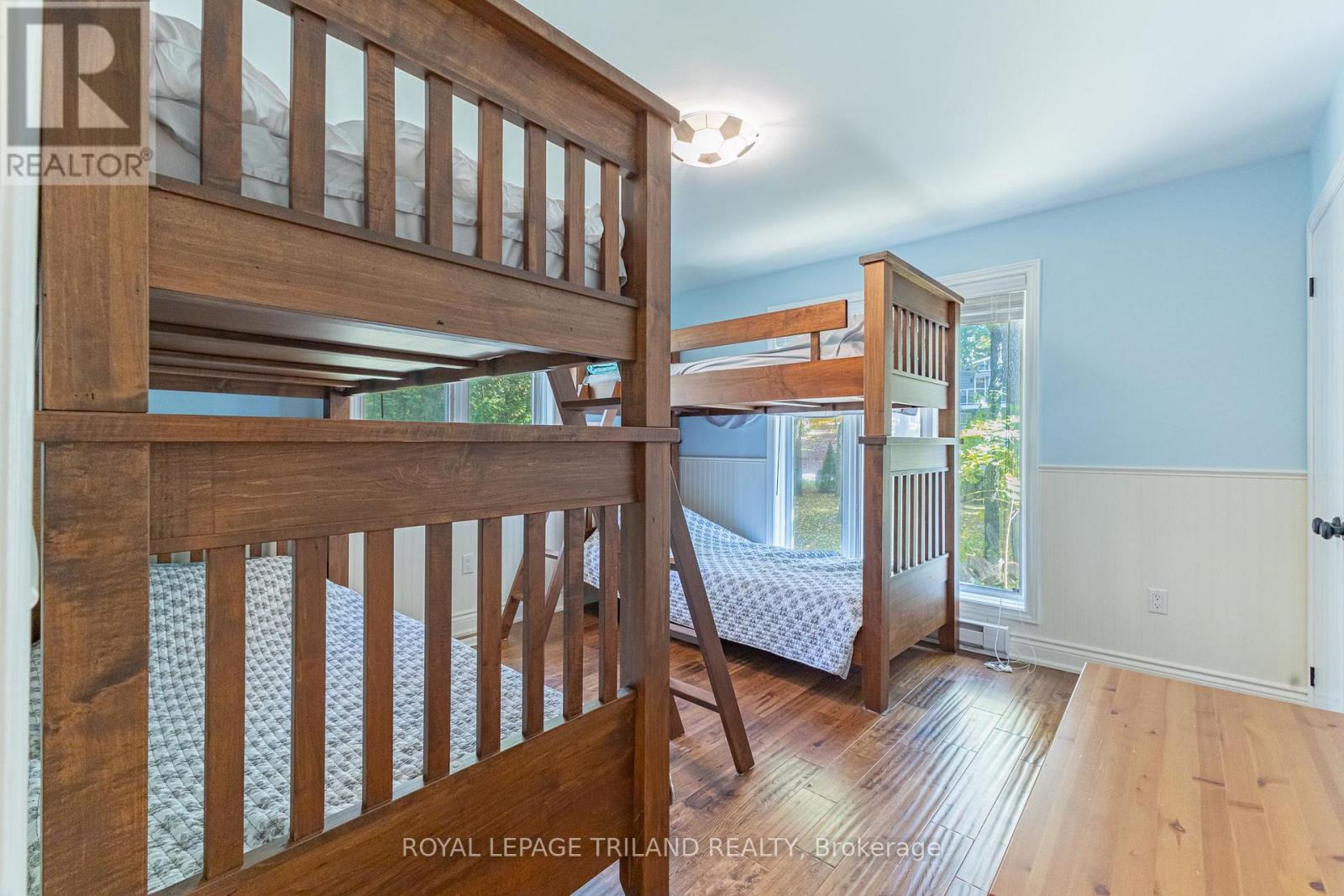 33 Forest Avenue Property Photo 28