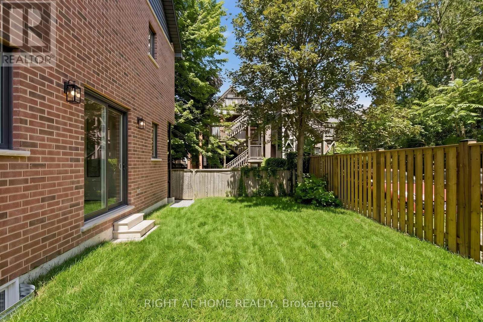 279 Hess Street S Property Photo 2