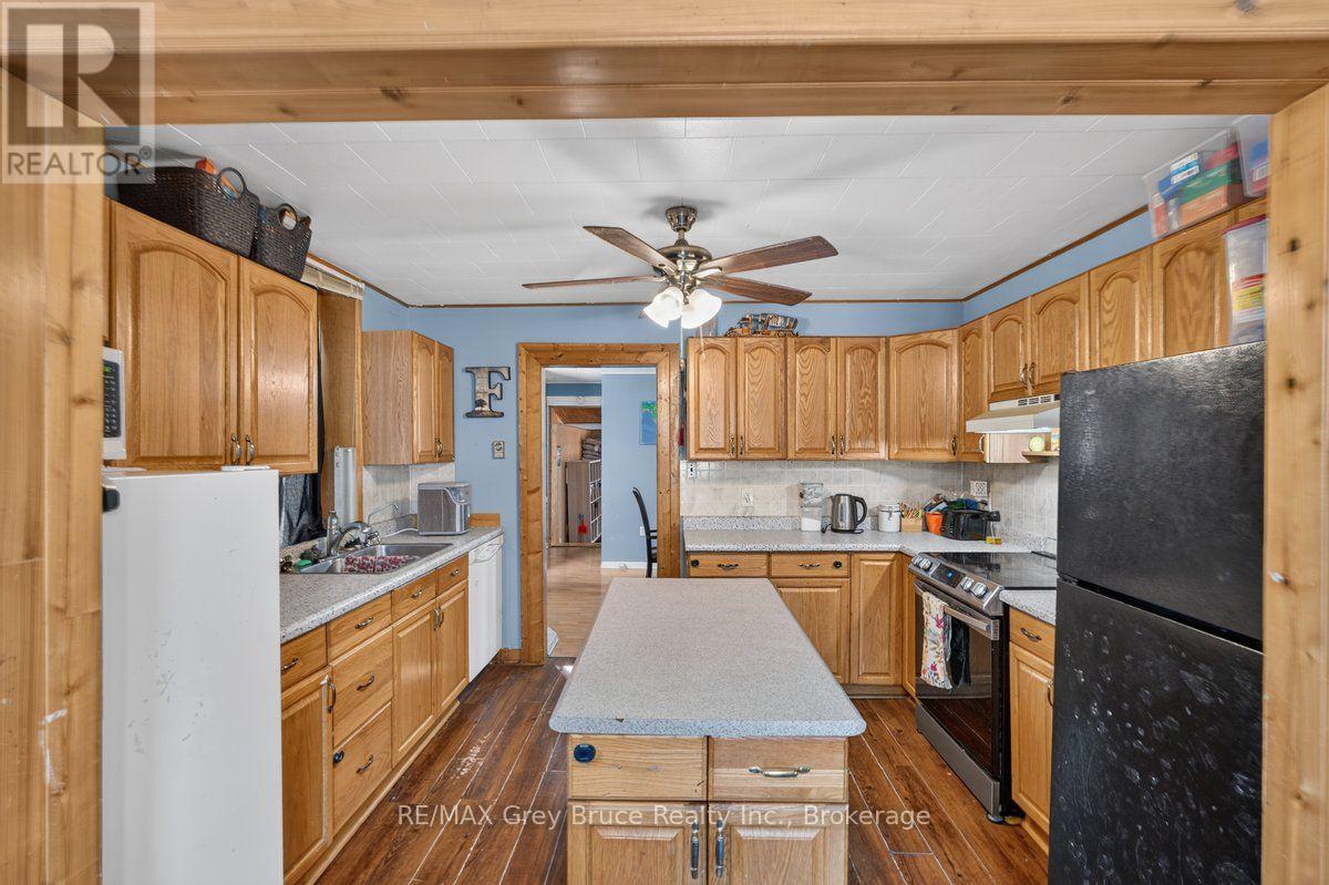 14 Main Street Property Photo 5