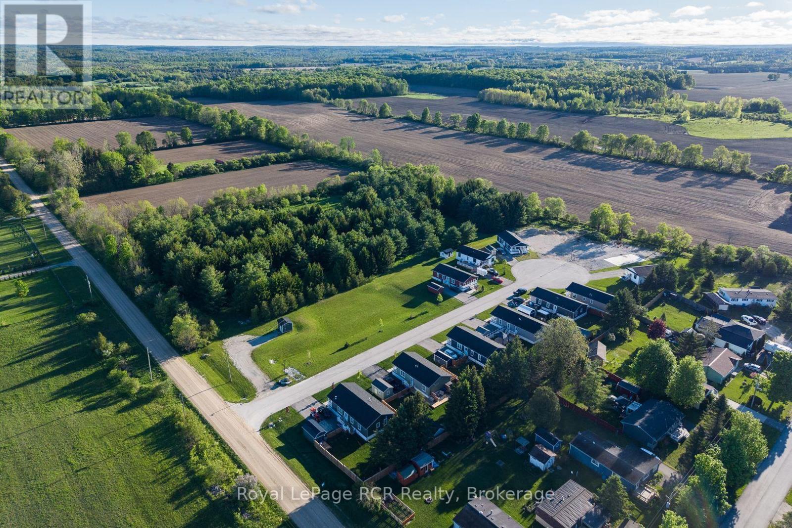 210 Spruce Drive Property Photo 3