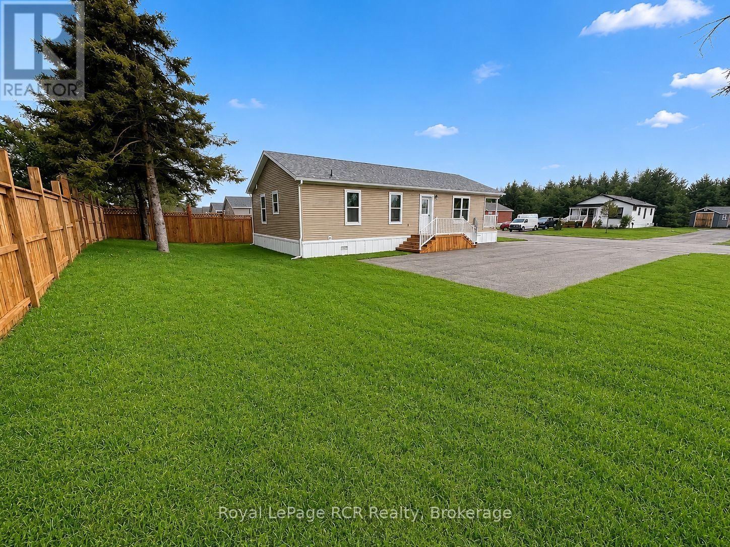 210 Spruce Drive Property Photo 6