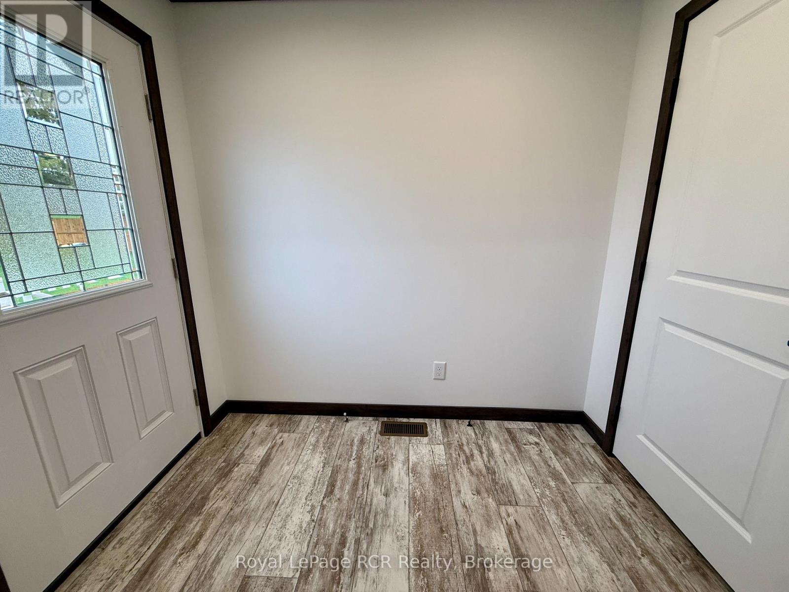 210 Spruce Drive Property Photo 12