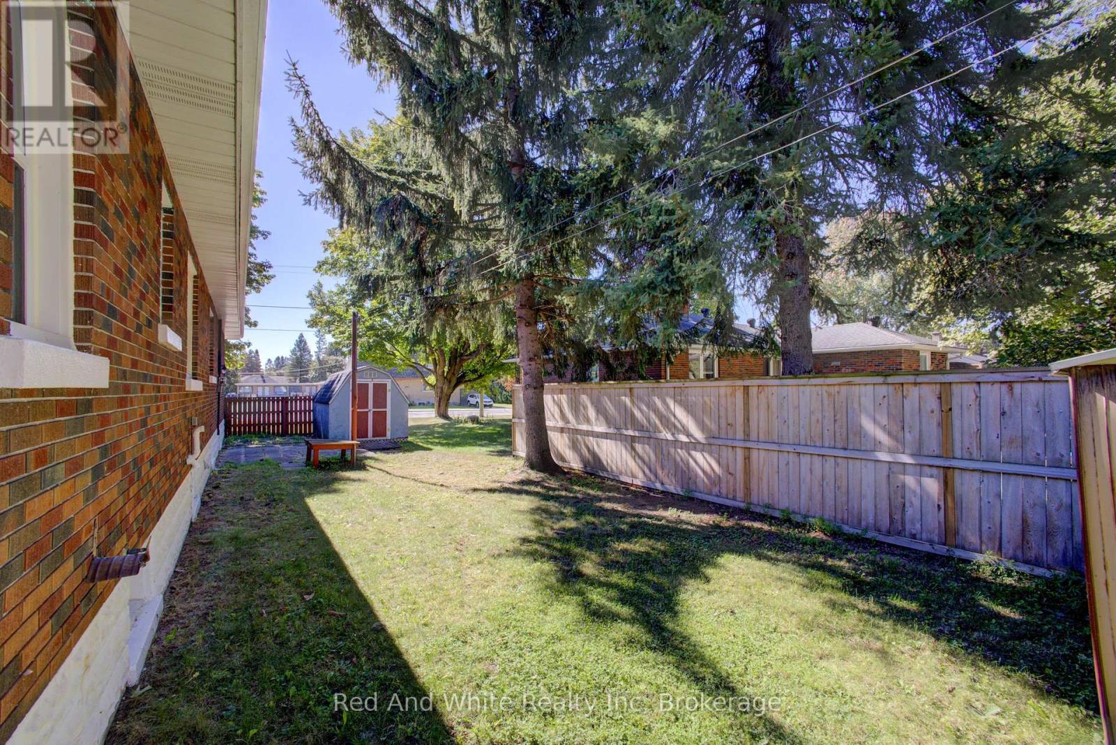 1203 Yonge Street S Property Photo 5