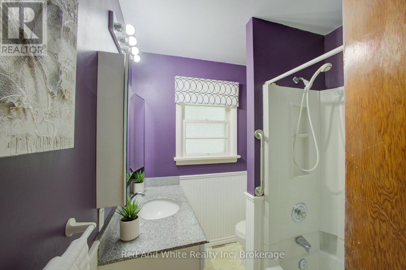 1203 Yonge Street S Property Photo 23