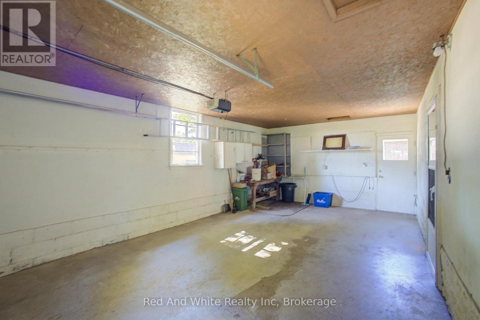 1203 Yonge Street S Property Photo 34