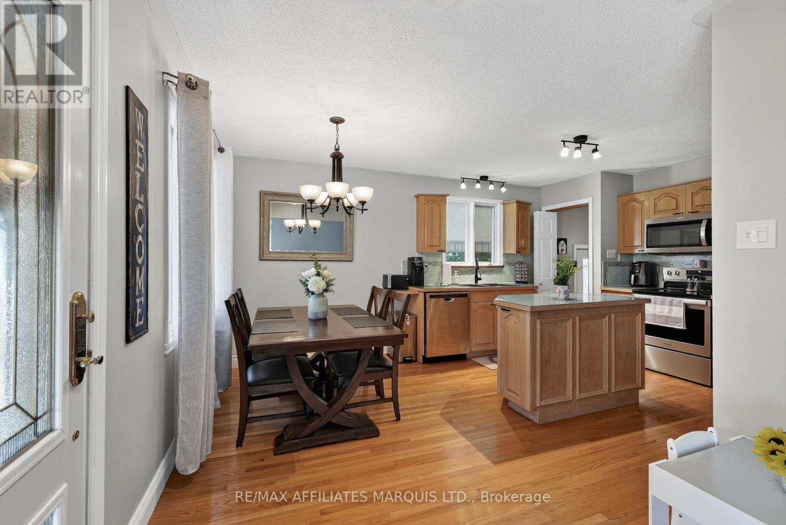 824 Alice Street Property Photo 6