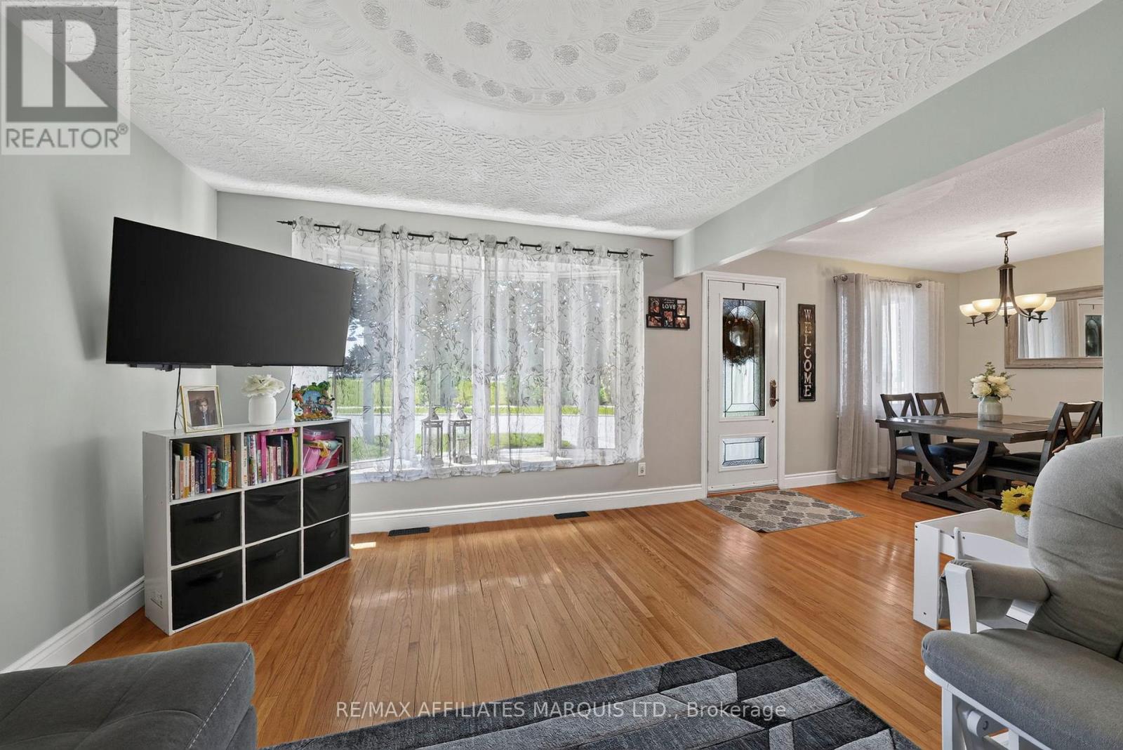 824 Alice Street Property Photo 11