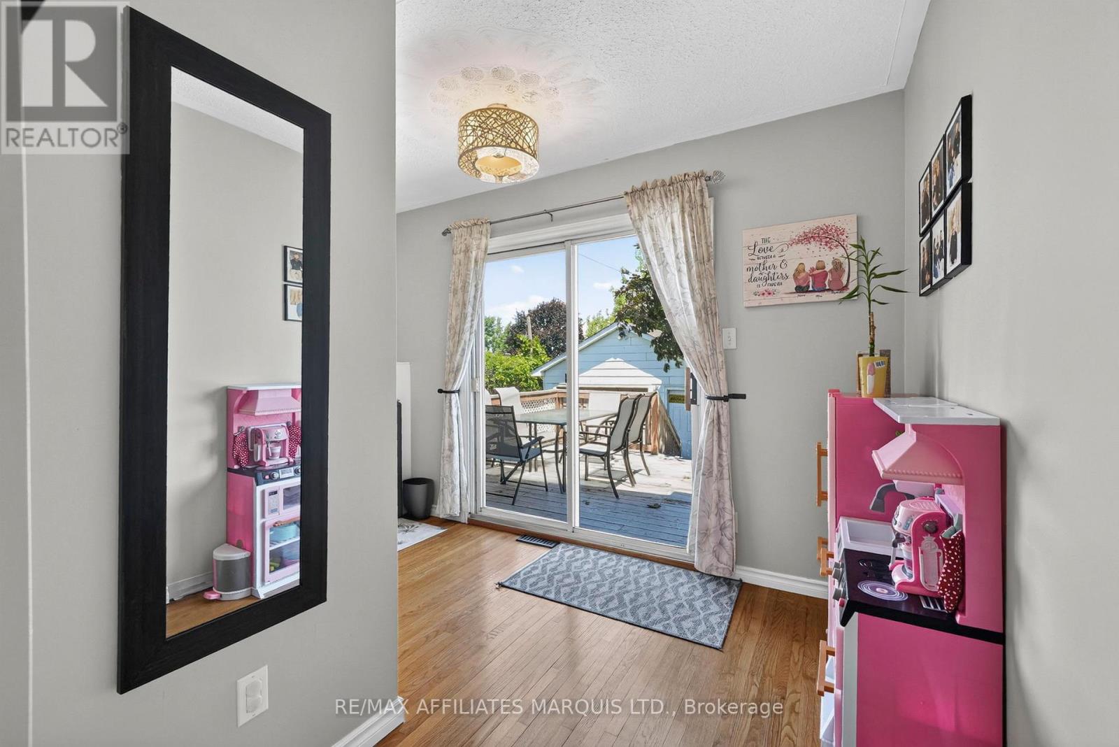 824 Alice Street Property Photo 21