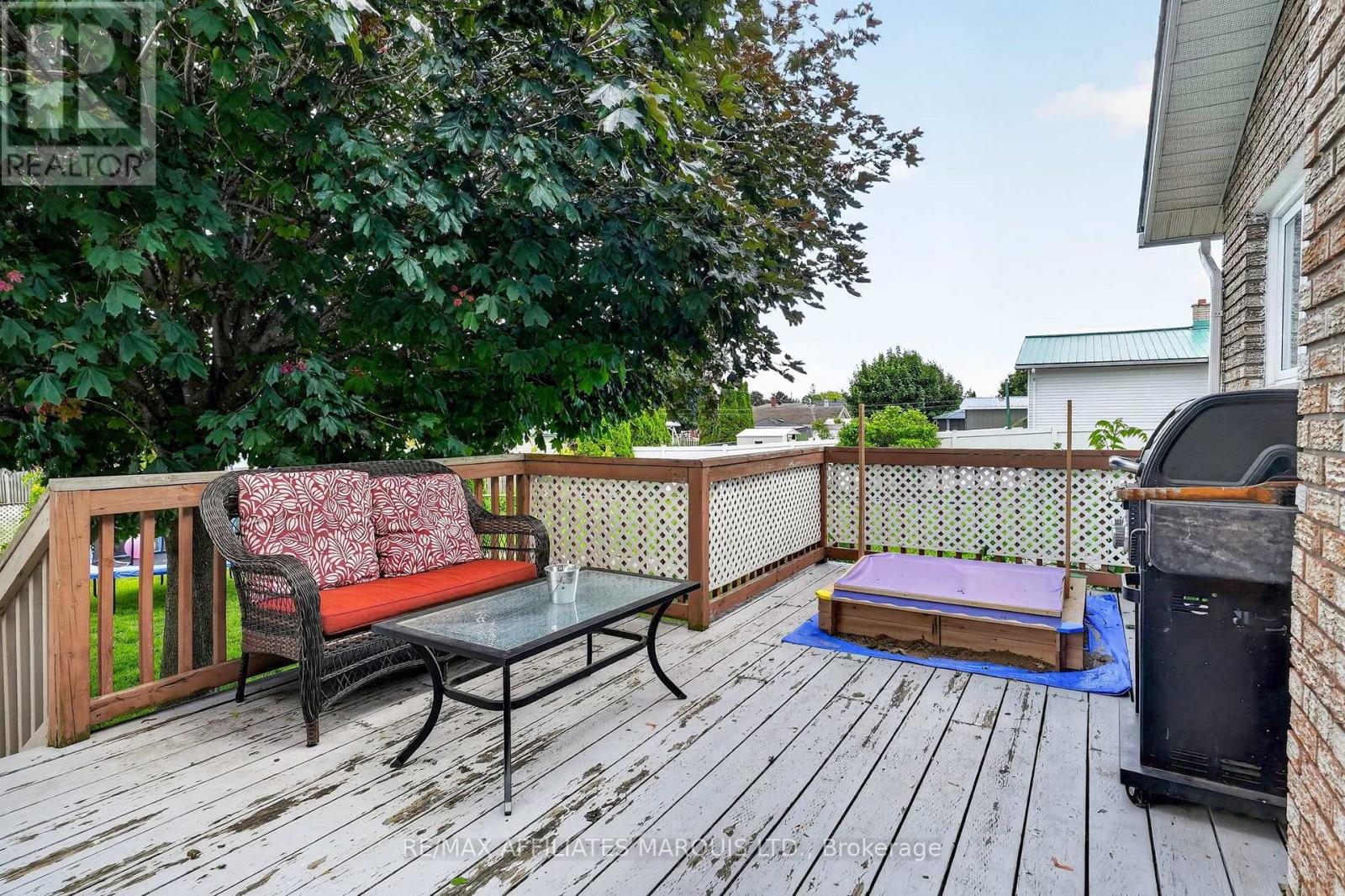824 Alice Street Property Photo 35