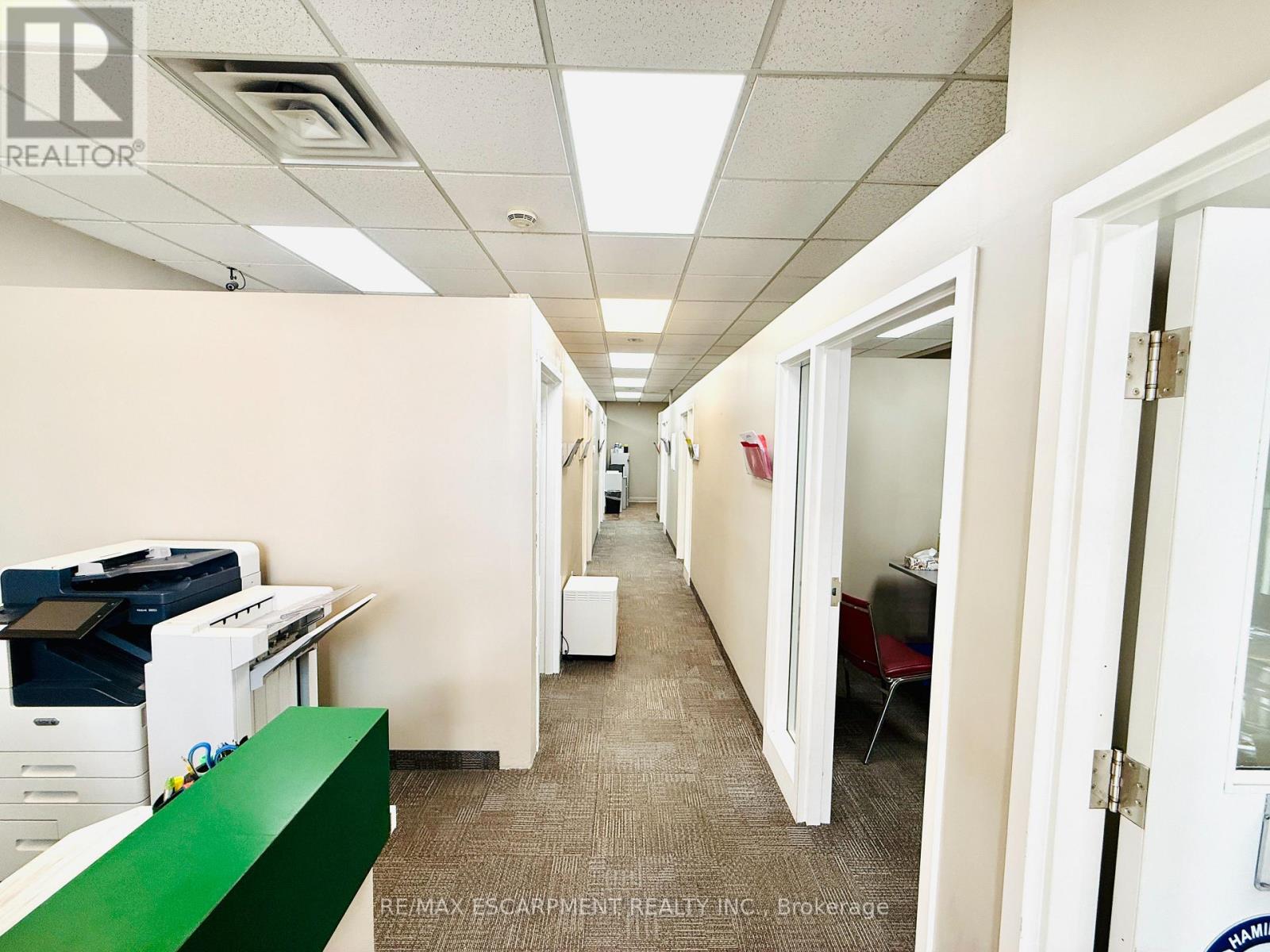 281 Queenston Road Property Photo 4