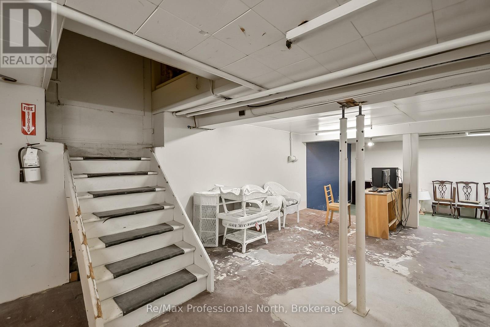171 Muskoka Road S Property Photo 25