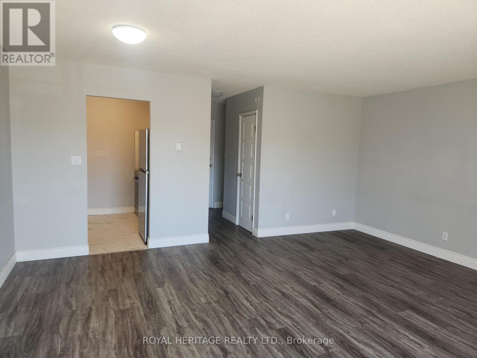 307 - 8800 Willoughby Drive Property Photo 3