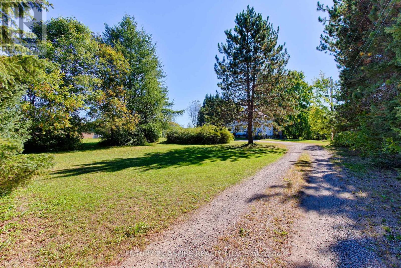1085 Forest Lea Road Property Photo 2