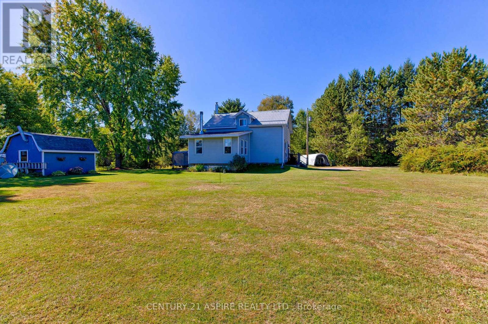 1085 Forest Lea Road Property Photo 5