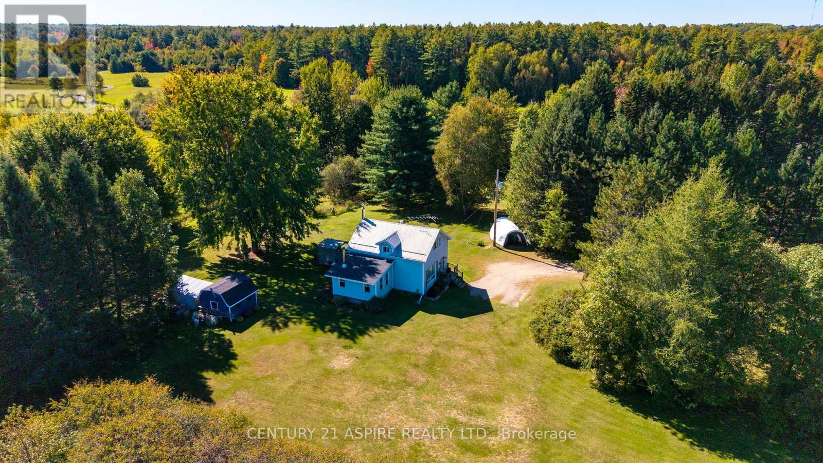 1085 Forest Lea Road Property Photo 10