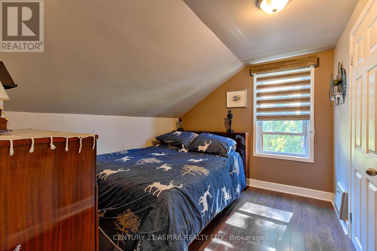 1085 Forest Lea Road Property Photo 26