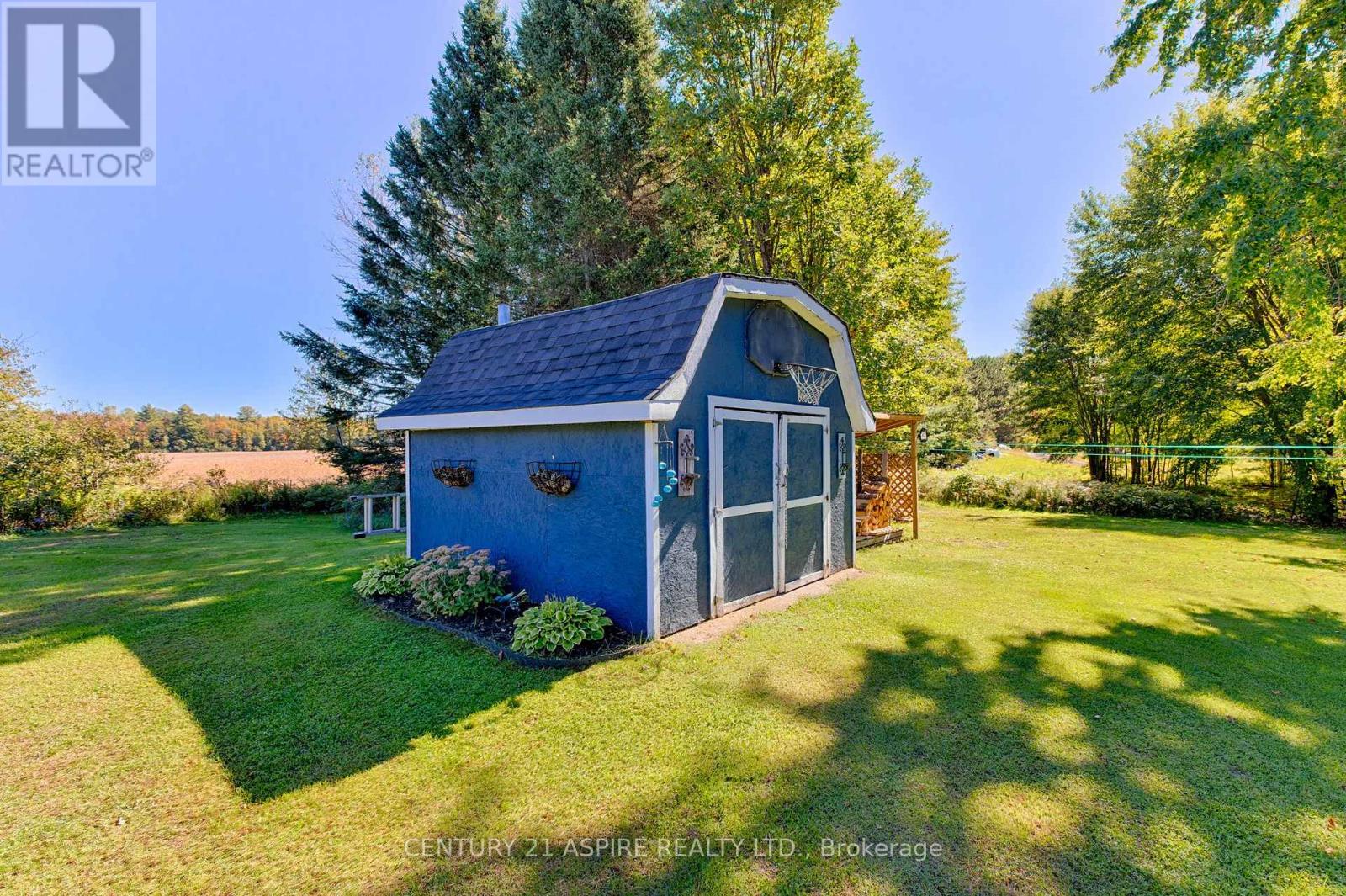 1085 Forest Lea Road Property Photo 42