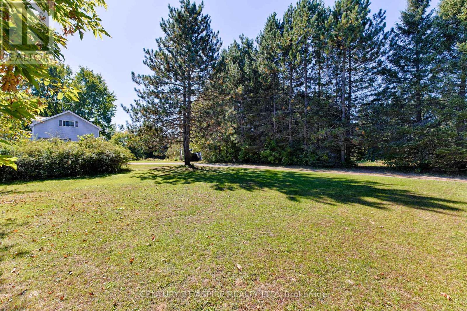 1085 Forest Lea Road Property Photo 43