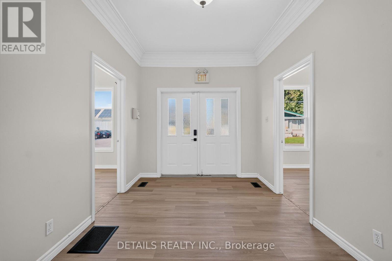 9 Rue De L'ecole Street Property Photo 4