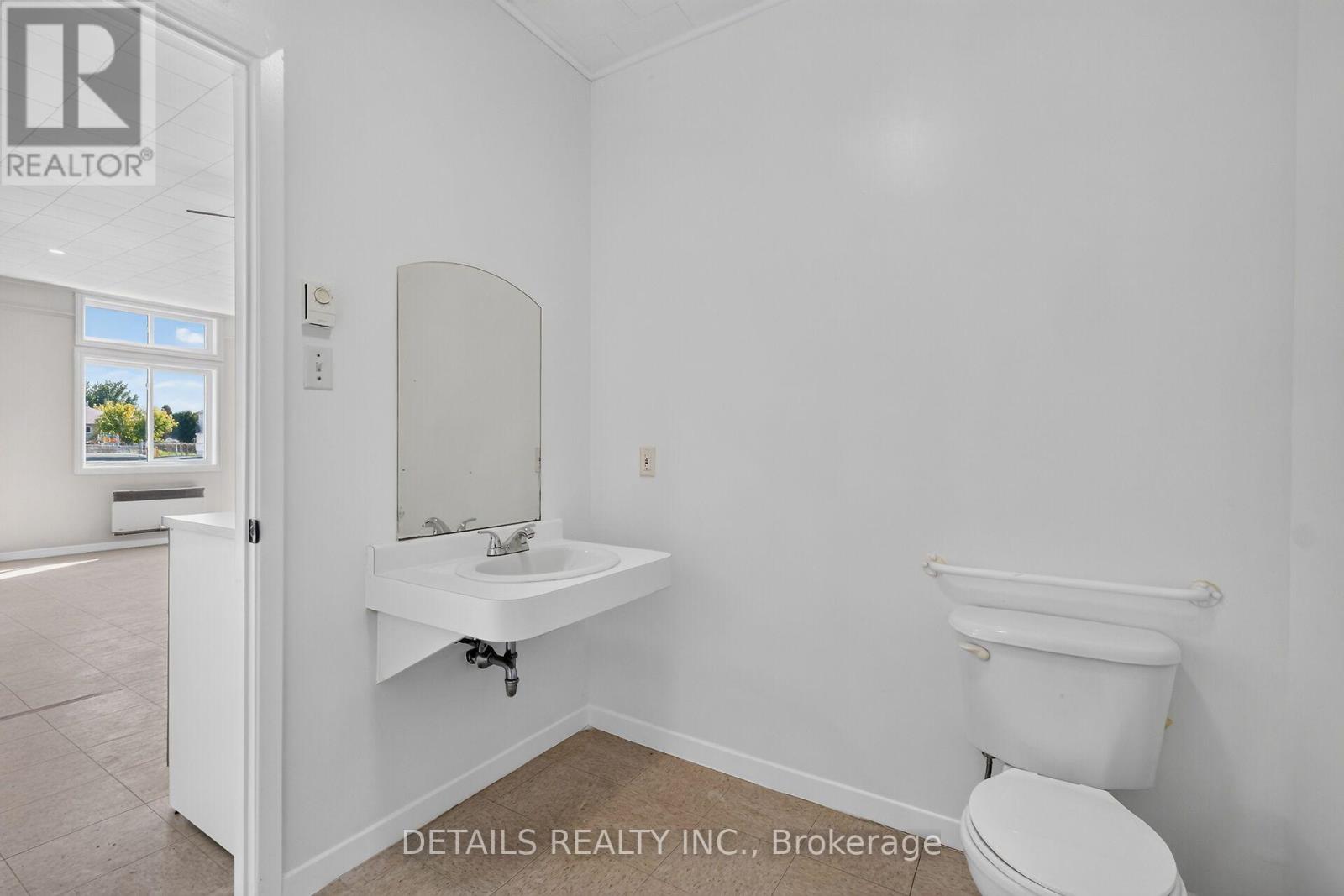 9 Rue De L'ecole Street Property Photo 25