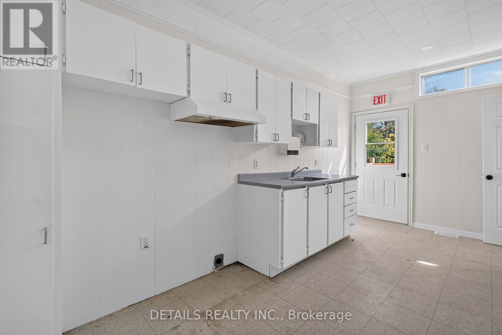 9 Rue De L'ecole Street Property Photo 39