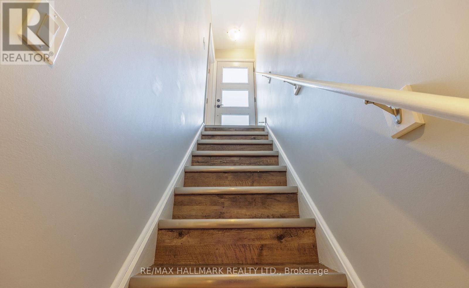121 West 23rd Street Property Photo 15
