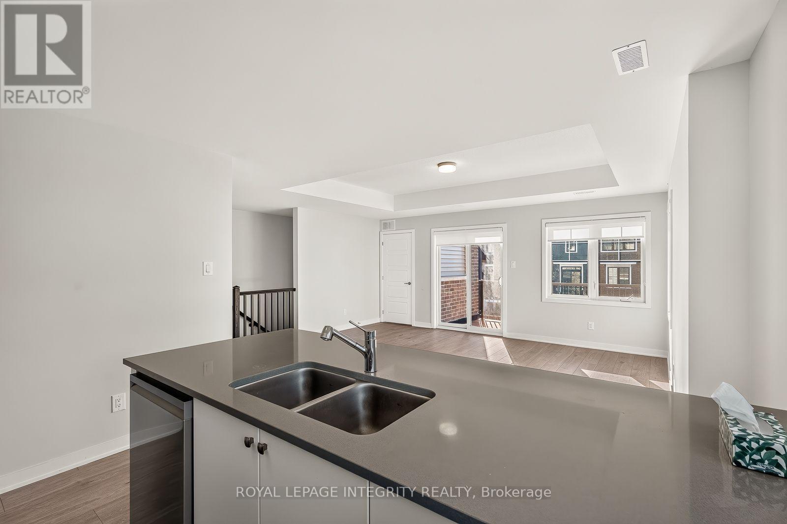 303 Olivenite Private S Property Photo 19